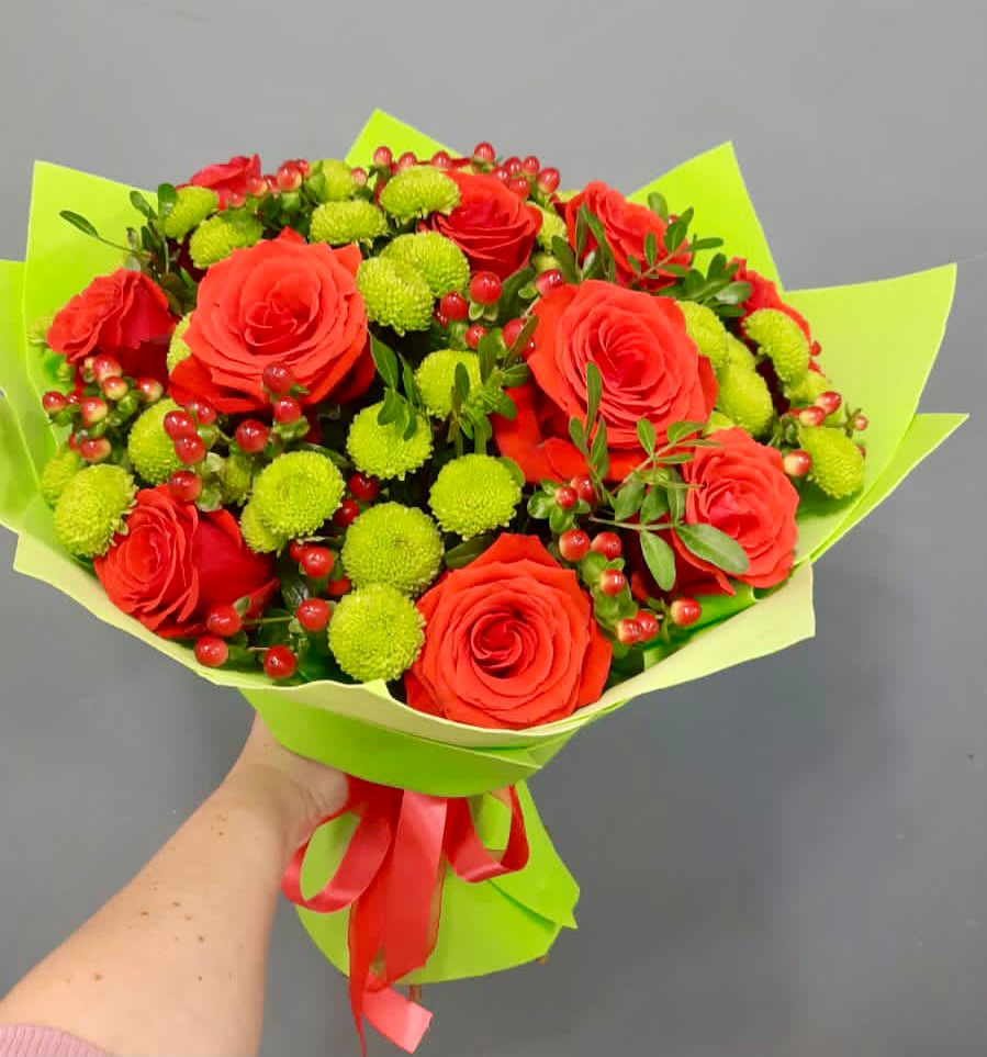 Букет цветов из: Хризантемы и Розы в Становом