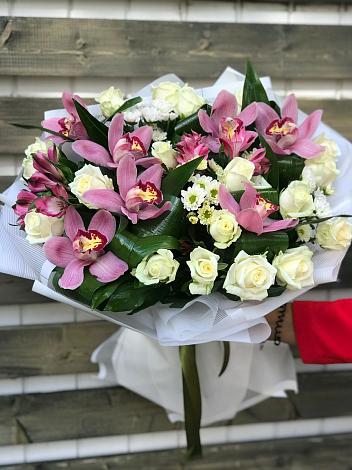 Букет цветов из: Розы и Хризантемы в Становом