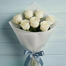 Букет 7 Белых роз Эдлесс Лав в Становом