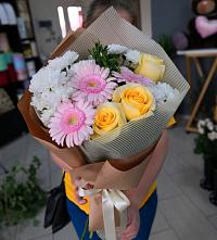 Букет цветов из:  Герберы, Розы и Хризантемы в Становом