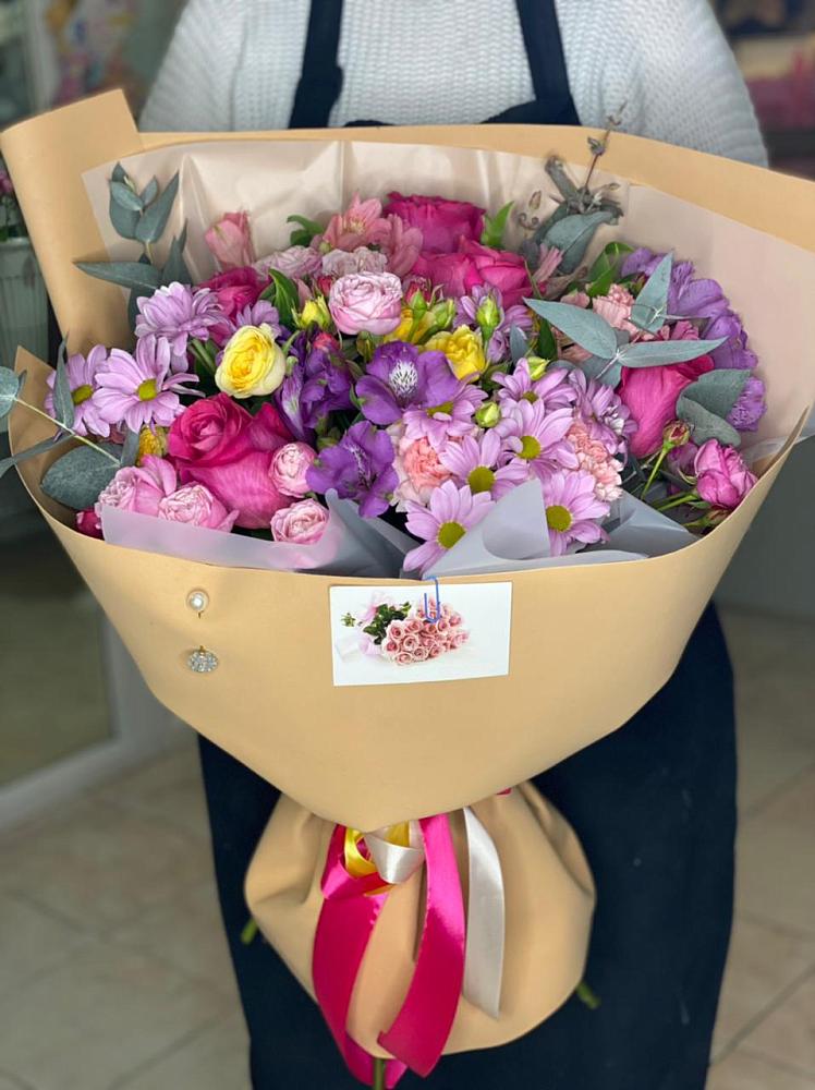 Букет цветов из: Хризантемы, Гвоздики и Альстромерии в Становом