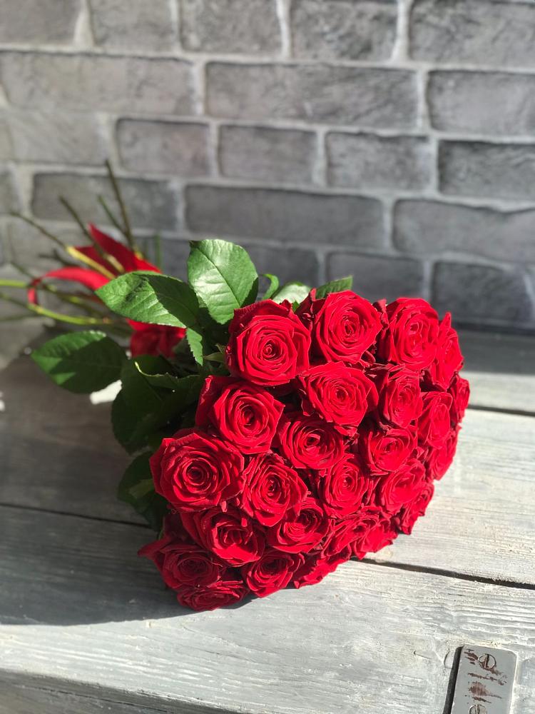 Букет Красные розы Фридом в Становом