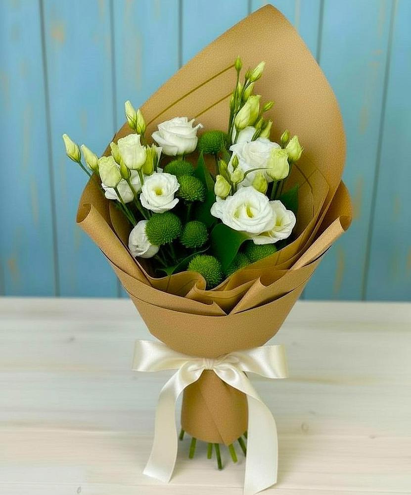 Букет цветов из: Хризантемы и Лизиантусы в Становом