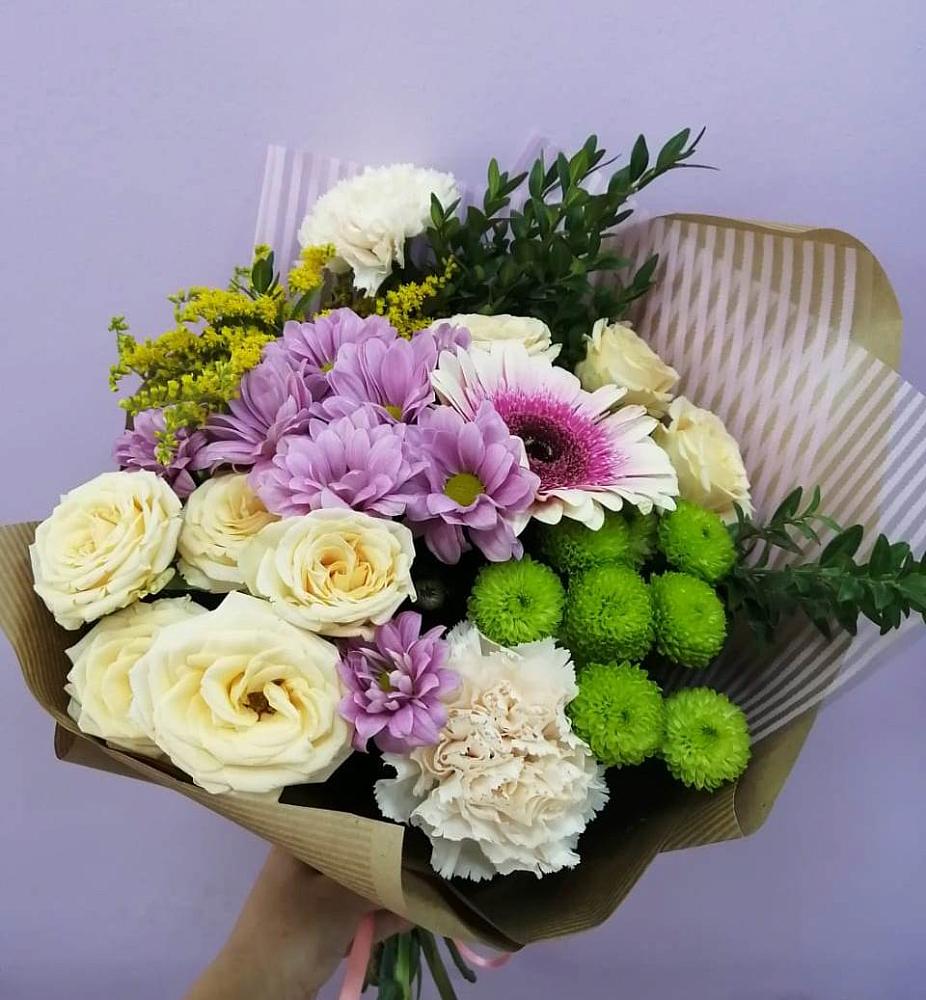 Букет цветов из: Хризантемы, Розы, Гвоздики и Герберы в Становом