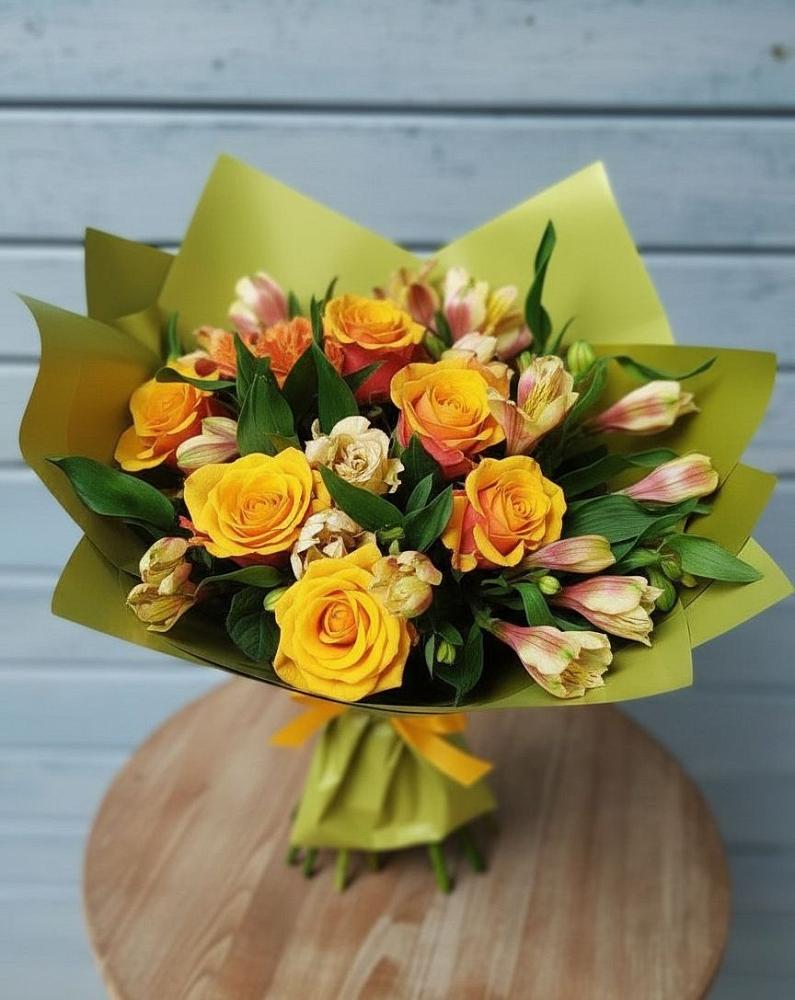 Букет цветов из: Альстромерии и Розы в Становом