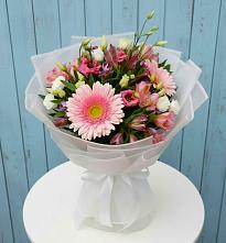 Букет цветов из:  Герберы, Альстромерии и Лизиантусы в Становом