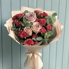 Букет цветов из:  Гвоздики и Розы #REPLACE_PRED# Становом