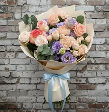 Букет цветов из:  Розы, Лизиантусы и Гвоздики в Становом