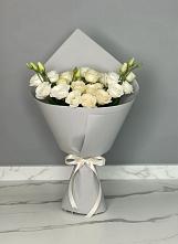 Букет цветов из:  Розы и Лизиантусы в Становом